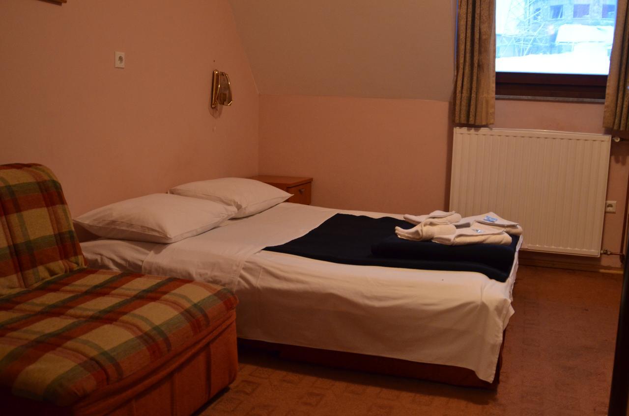 Hotel Dva Javora Jahorina Bagian luar foto
